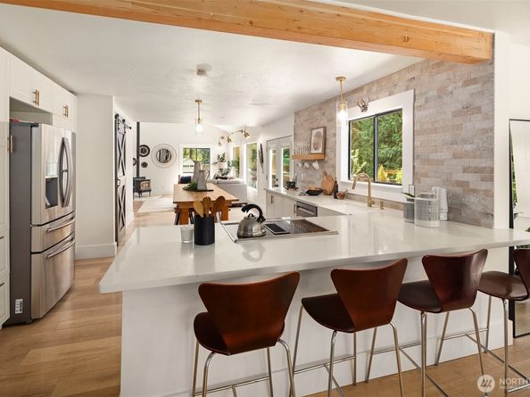 14235 248th Place SE, Issaquah WA 98027