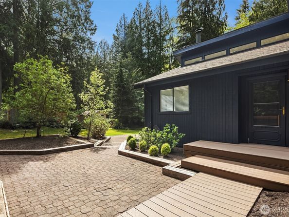 14235 248th Place SE, Issaquah WA 98027