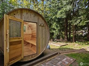 14235 248th Place SE, Issaquah WA 98027