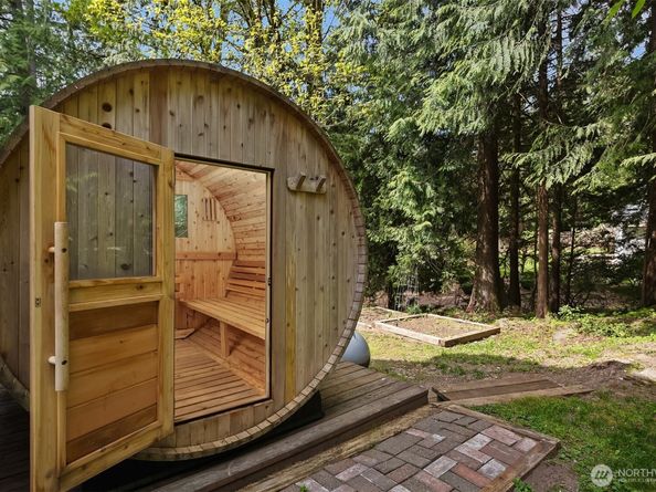 14235 248th Place SE, Issaquah WA 98027