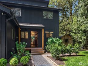 14235 248th Place SE, Issaquah WA 98027