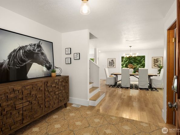 14235 248th Place SE, Issaquah WA 98027