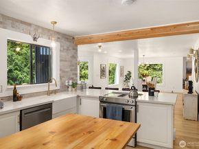 14235 248th Place SE, Issaquah WA 98027
