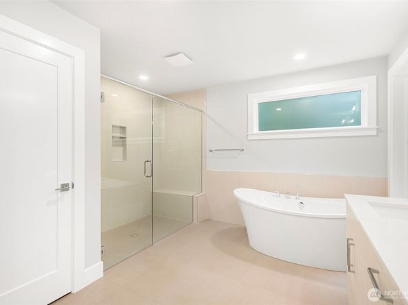 13016 SE 19th Court, Bellevue WA 98005