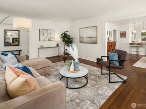 6518 18th Avenue NE, Seattle WA 98115