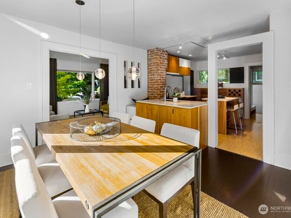 3618 Whitman Avenue N, Seattle WA 98103