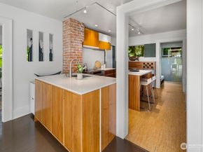 3618 Whitman Avenue N, Seattle WA 98103