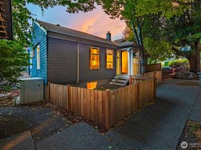 3618 Whitman Avenue N, Seattle WA 98103