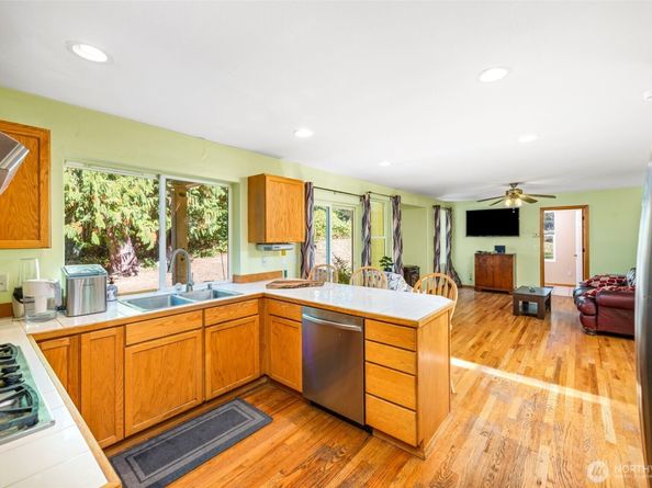 24165 Port Gamble Road NE, Poulsbo WA 98370