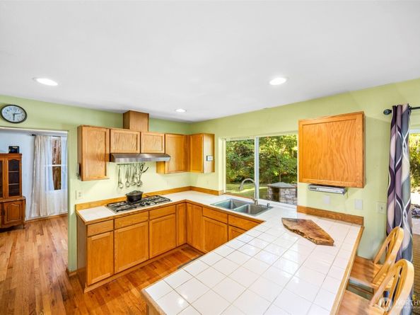 24165 Port Gamble Road NE, Poulsbo WA 98370