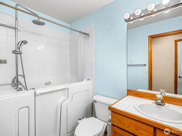 24165 Port Gamble Road NE, Poulsbo WA 98370