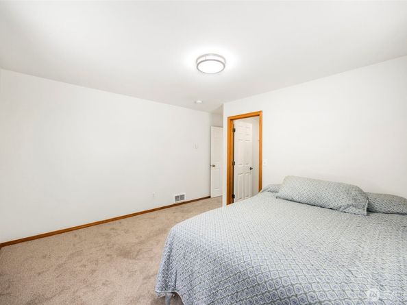 24165 Port Gamble Road NE, Poulsbo WA 98370