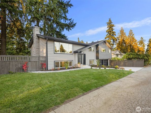 16044 Greenwood Avenue N, Shoreline WA 98133