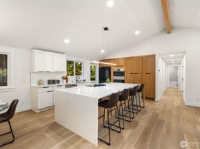 16044 Greenwood Avenue N, Shoreline WA 98133