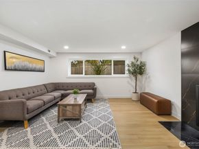 16044 Greenwood Avenue N, Shoreline WA 98133
