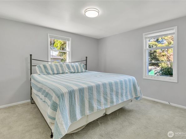 12230 68th Avenue S, Seattle WA 98178