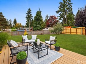 16802 NE 6th Place, Bellevue WA 98008