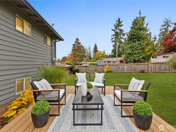 16802 NE 6th Place, Bellevue WA 98008