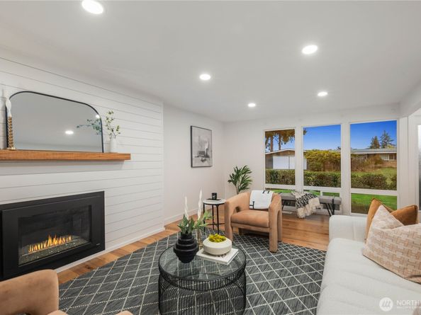 16802 NE 6th Place, Bellevue WA 98008