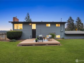 16802 NE 6th Place, Bellevue WA 98008