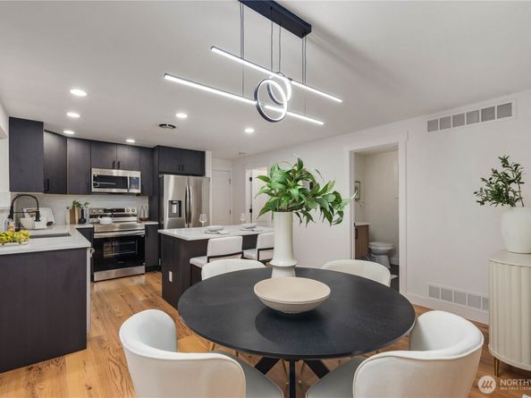 16802 NE 6th Place, Bellevue WA 98008