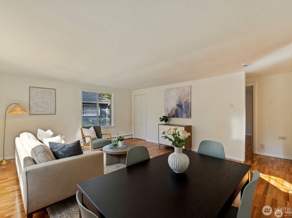 10340 39th Avenue NE, Seattle WA 98125