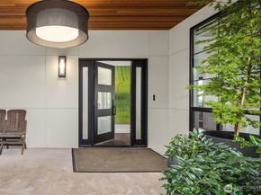 5482 Fletcher Landing NE, Bainbridge Island WA 98110