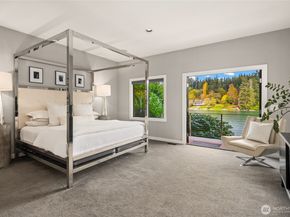 5482 Fletcher Landing NE, Bainbridge Island WA 98110