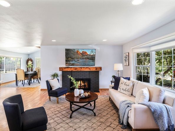13735 SE 172nd Street, Renton WA 98058