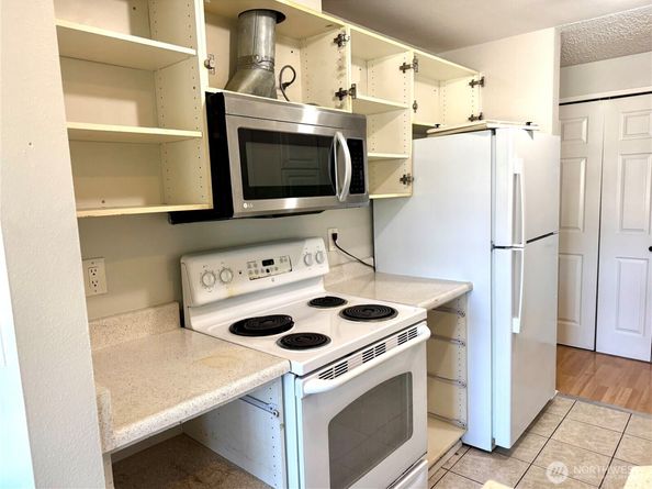 10824 SE 170th Street 201, Renton WA 98055