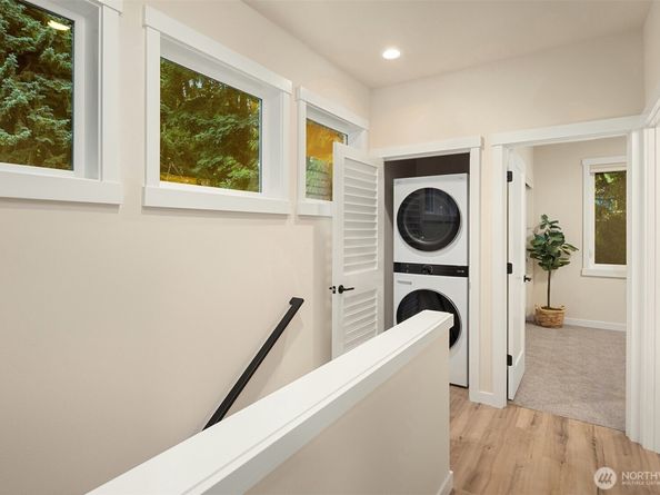 11524 38th Avenue NE A, Seattle WA 98125