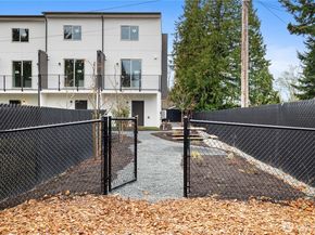 5020 148th Street SW E4, Edmonds WA 98026
