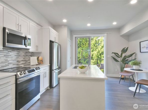 5020 148th Street SW E4, Edmonds WA 98026