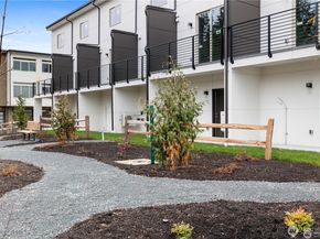 5020 148th Street SW E4, Edmonds WA 98026