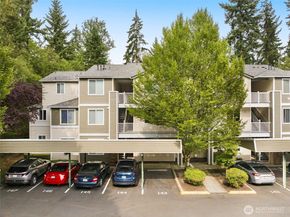 12530 Admiralty Way I202, Everett WA 98204