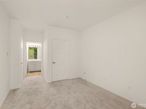 12530 Admiralty Way I202, Everett WA 98204