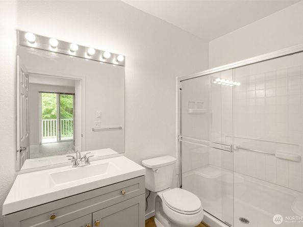 12530 Admiralty Way I202, Everett WA 98204