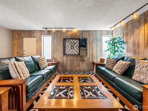 3601 24th Avenue W 104, Seattle WA 98199
