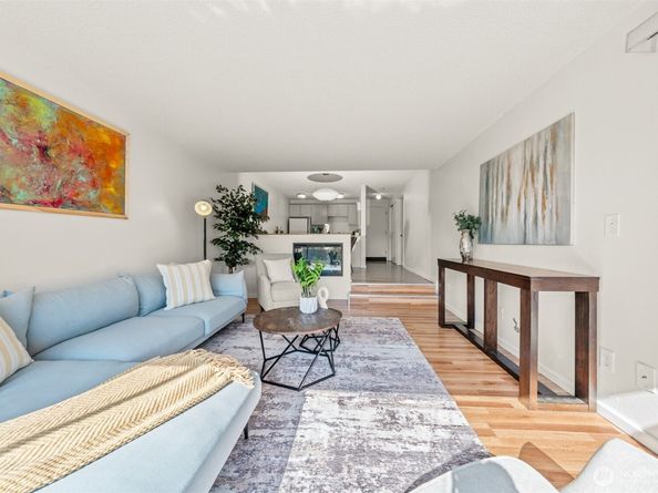 3601 24th Avenue W 104, Seattle WA 98199