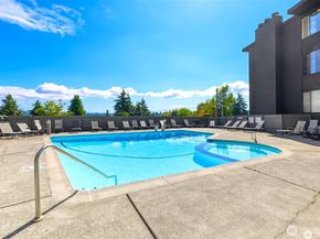 3601 24th Avenue W 104, Seattle WA 98199
