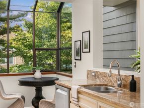 4505 NE 55th Street, Seattle WA 98105