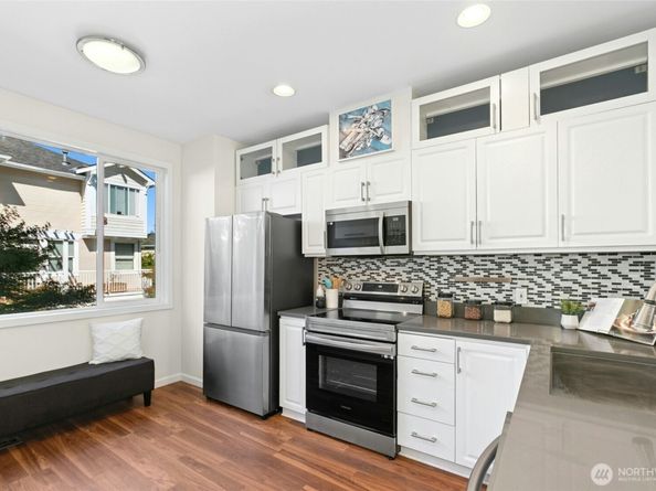 11897 NE 163rd Place 202, Bothell WA 98011