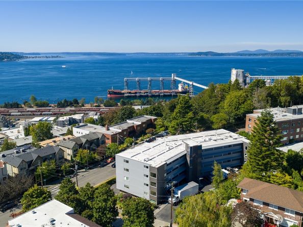 500 W Olympic Place 301, Seattle WA 98119
