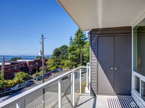 500 W Olympic Place 301, Seattle WA 98119