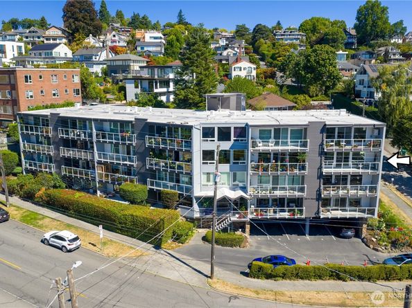 500 W Olympic Place 301, Seattle WA 98119