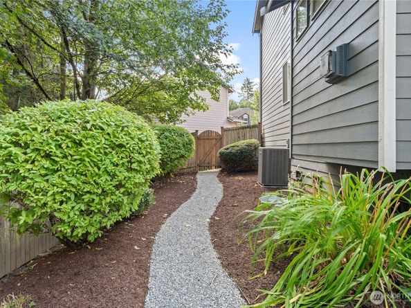 231 198th Place SW, Bothell WA 98012