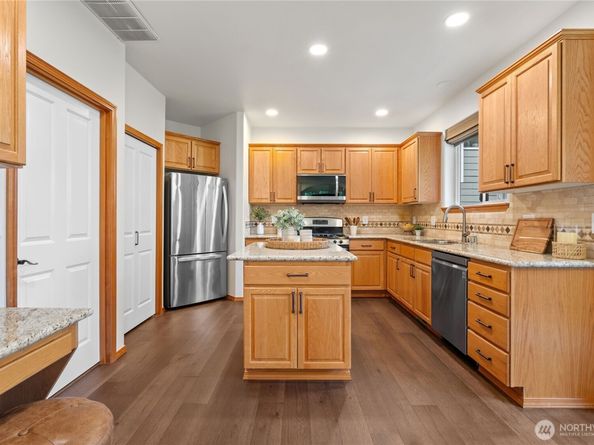231 198th Place SW, Bothell WA 98012