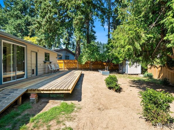 632 S 196th Street, Des Moines WA 98148
