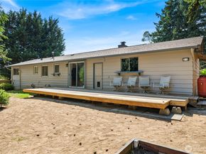 632 S 196th Street, Des Moines WA 98148