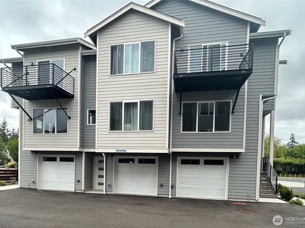 13243 Ambaum Boulevard SW C, Burien WA 98146